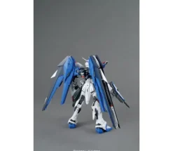 Freedom Gundam Version 2.0 (1/100 Scale) MG
