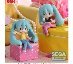 Hatsune Miku EX -Hatsune Miku x Love and Berry Dress Up and Dance!- fuwa petit Perching Mini Figure