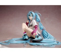 Hatsune Miku x Mai Yoneyama The Latest Street Style Cute
